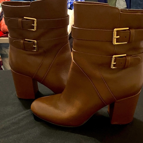 Nine West Wo size 10 LEATHER Brown Heeled Boots w/GOLD Buckle ACCENT 4” HEELS - Picture 1 of 12